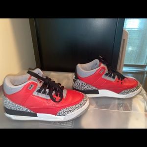 Red air jordan 3s Size GS 5
